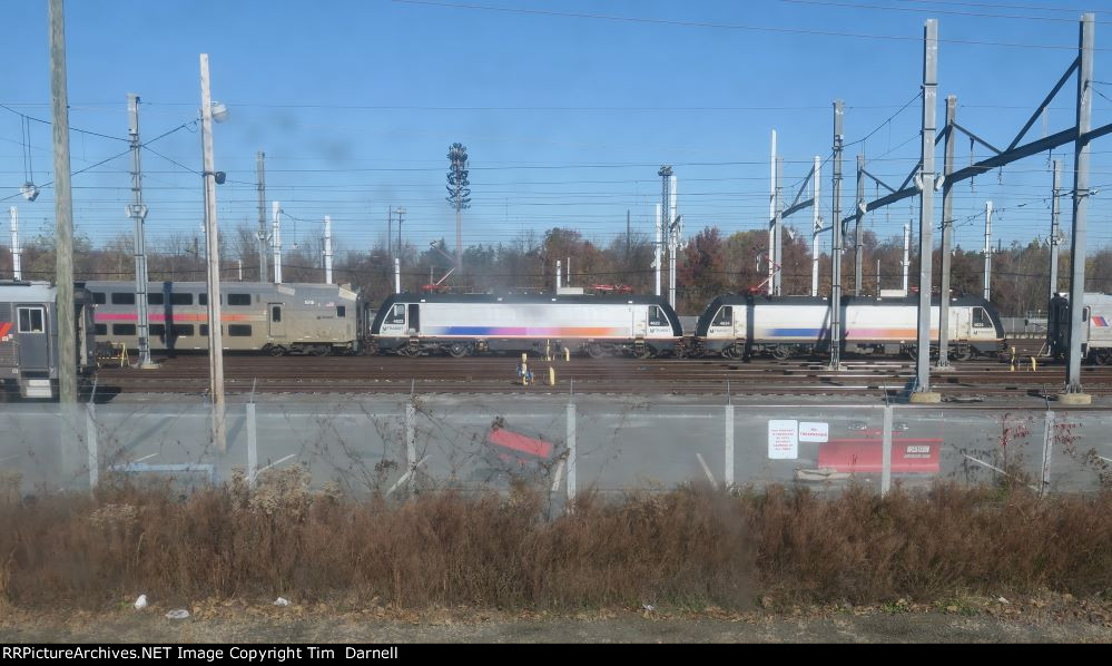NJT 4622, 4634 on a doubleheader
